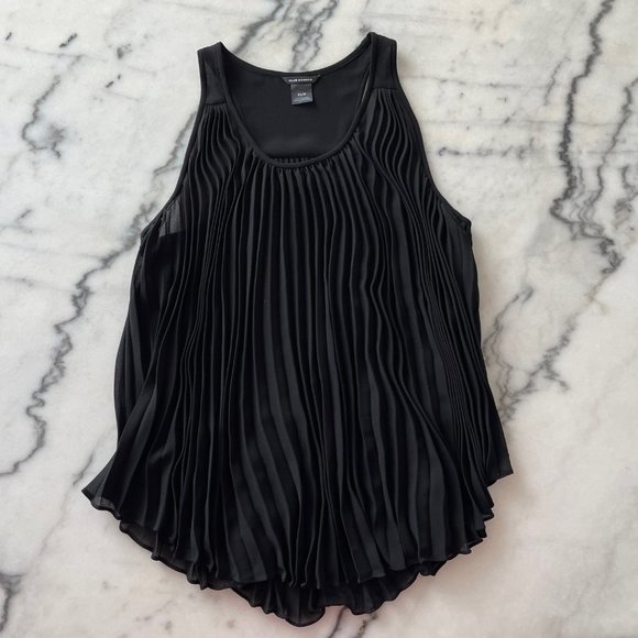 Club Monaco Pleated Racerback Tank - Picture 6 of 15